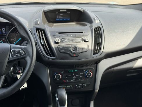 Used 2018 Ford Escape SE image 15