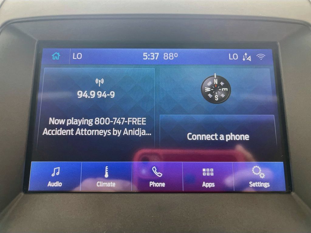 Used 2020 Ford Edge SE FWD image 15