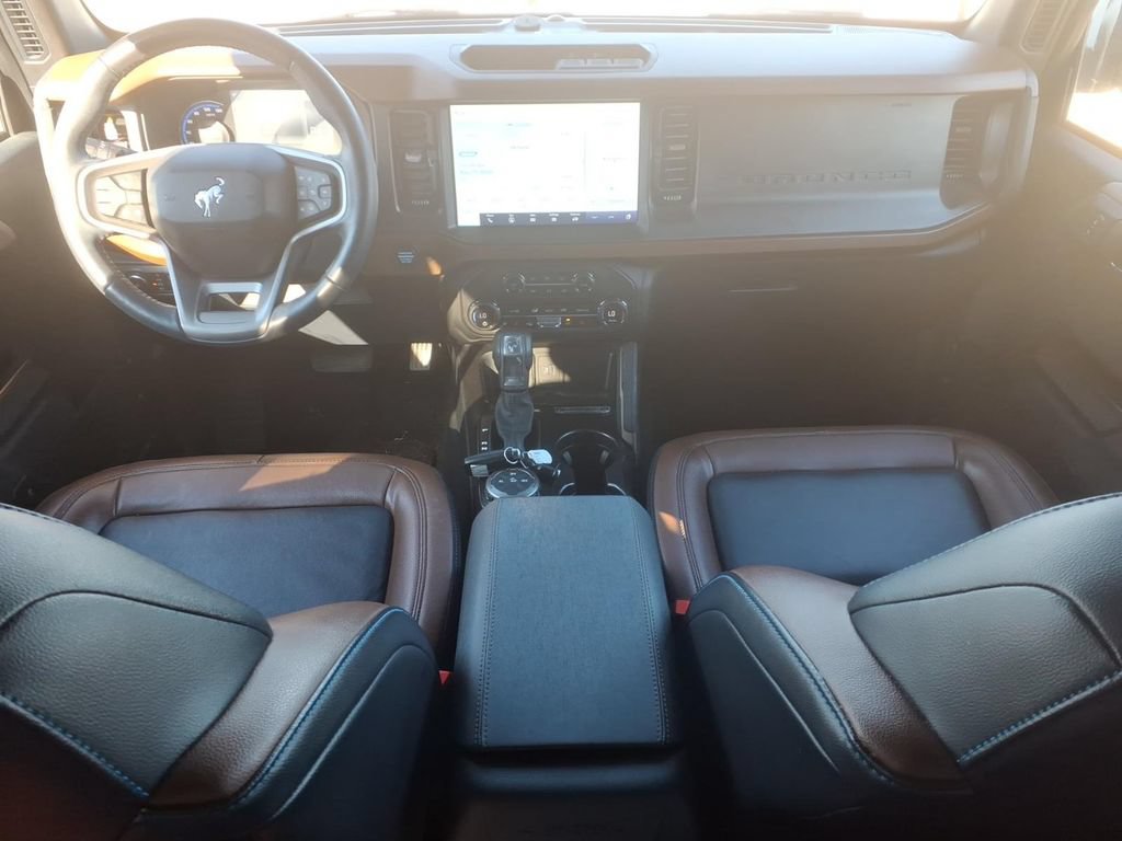 Used 2024 Ford Bronco Outer Banks AWD/4WD image 7