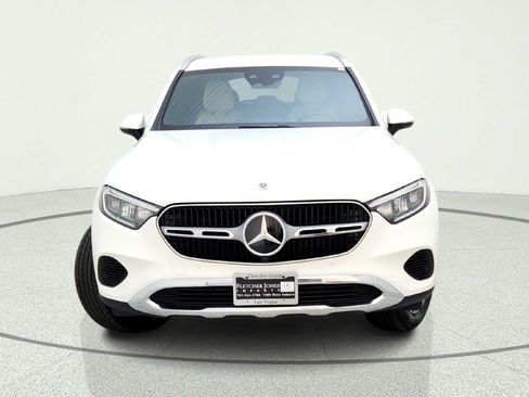 Certified 2025 Mercedes-Benz GLC 300 4MATIC image 3