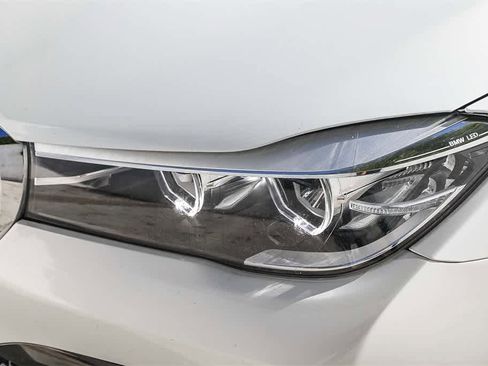 Used 2017 BMW 740e xDrive image 7