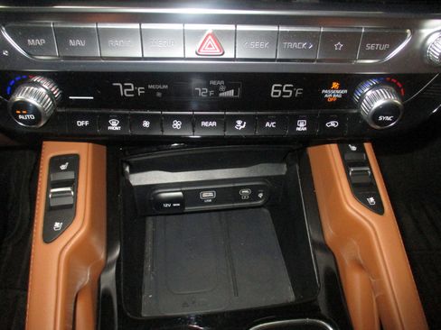 Used 2024 Kia Telluride SX Prestige X-Pro AWD/4WD image 31