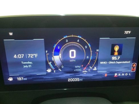 Used 2025 Chevrolet Traverse LT FWD image 25
