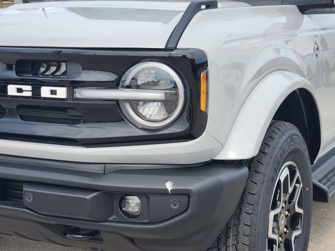 New 2026 Ford Bronco Outer Banks AWD/4WD image 10