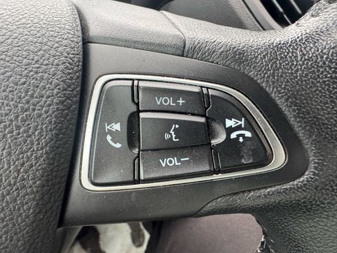 Used 2018 Ford Escape SEL image 19