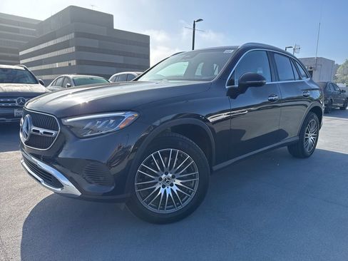 Certified 2026 Mercedes-Benz GLC 300 image 1