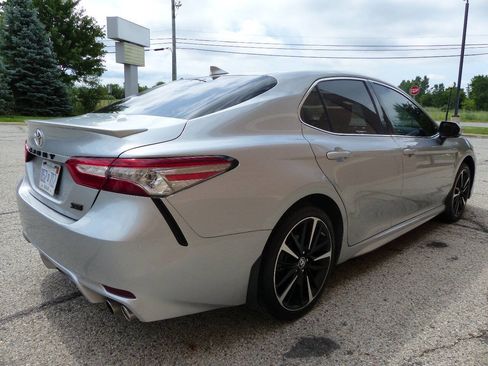 Used 2019 Toyota Camry XSE FWD image 14