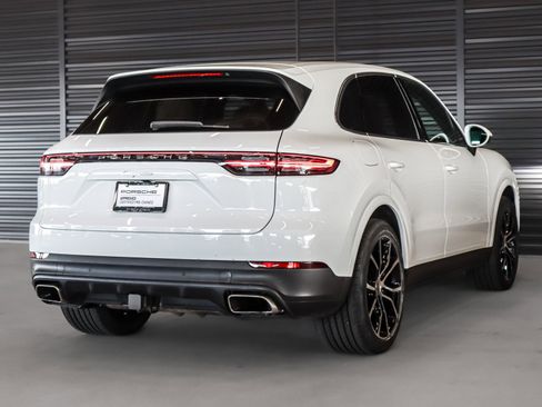 Certified 2023 Porsche Cayenne image 10