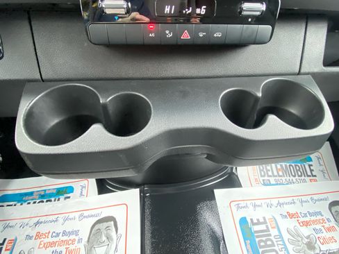 Used 2023 Mercedes-Benz Sprinter 2500 image 30