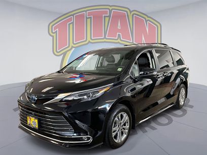 Used 2024 Toyota Sienna Platinum