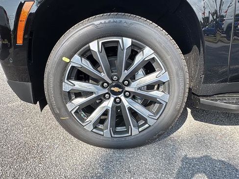 New 2026 Chevrolet Tahoe High Country AWD/4WD image 9