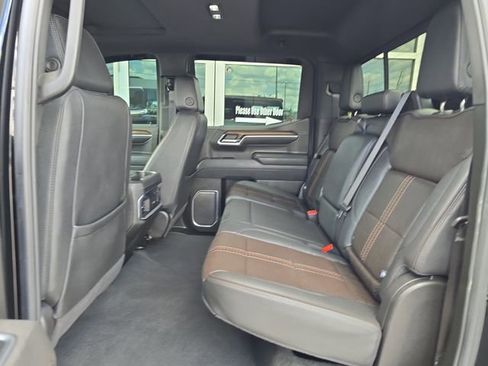 Certified 2025 Chevrolet Silverado 1500 High Country w/ Midnight Edition AWD/4WD image 15