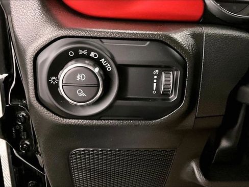 Used 2023 Jeep Gladiator Rubicon w/ Cold Weather Group AWD/4WD image 36