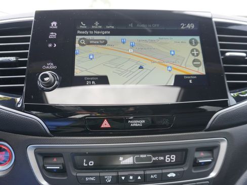 Used 2023 Honda Passport TrailSport image 16