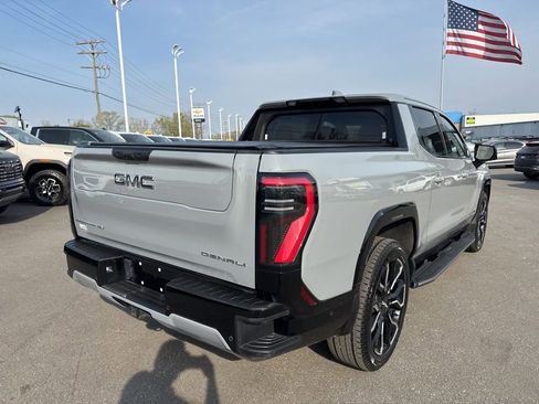 Used 2024 GMC Sierra EV Denali image 5