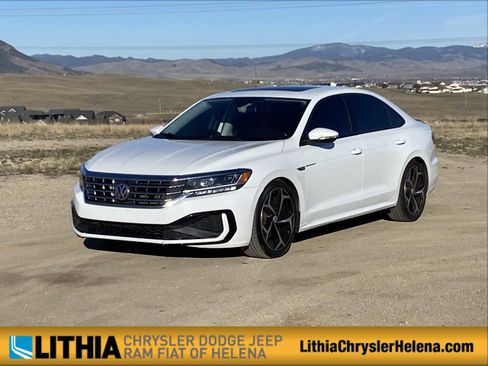 Used 2020 Volkswagen Passat 2.0T R-Line image 1