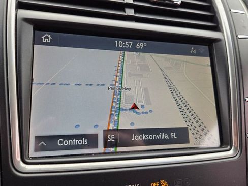 Used 2020 Lincoln Nautilus Standard w/ Equipment Group 101A image 23