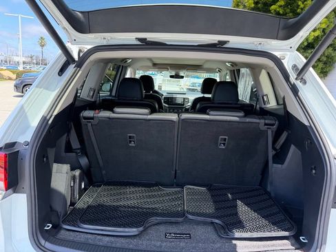 Used 2021 Volkswagen Atlas SEL R-Line AWD/4WD image 33