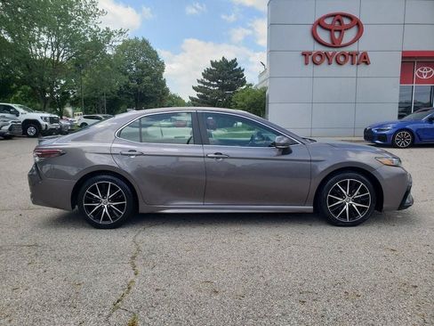 Certified 2024 Toyota Camry SE FWD image 4