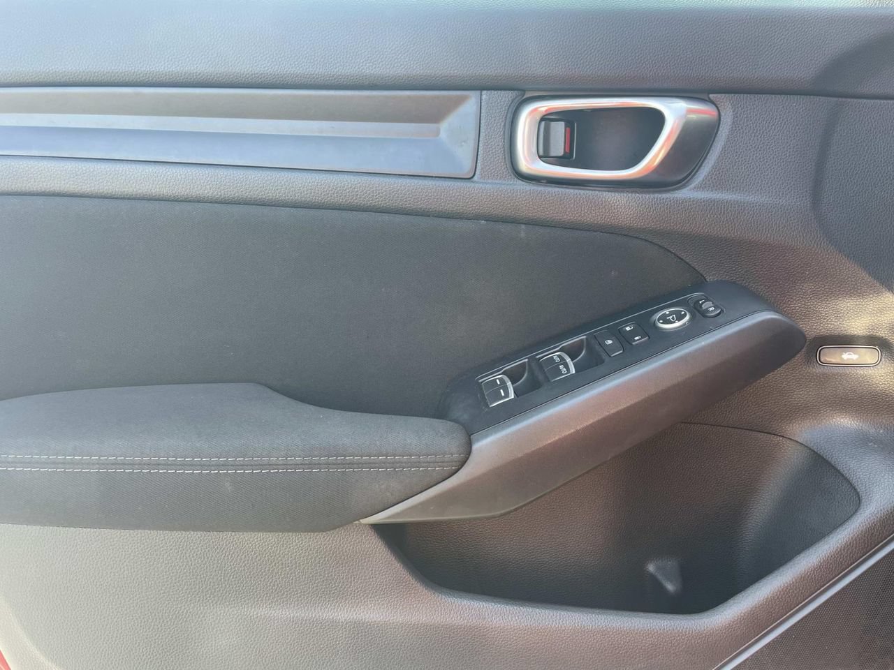 Used 2023 Honda Civic LX image 12