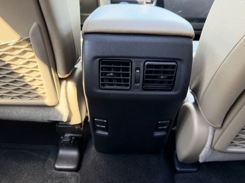 Used 2016 Toyota 4Runner Limited AWD/4WD image 29
