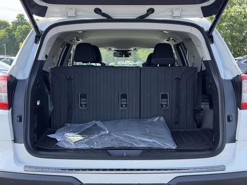 Certified 2026 Subaru Ascent Premium AWD/4WD image 14
