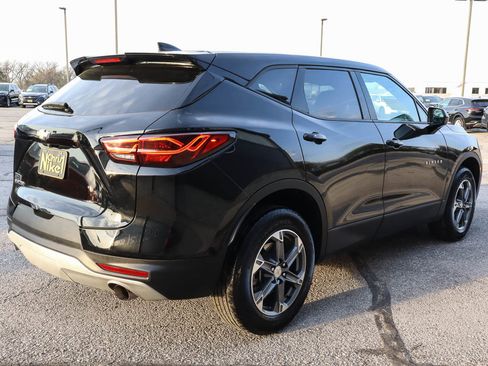 Used 2025 Chevrolet Blazer LT image 4