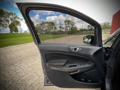 Used 2019 Ford EcoSport SE w/ SE Convenience Package AWD/4WD image 22
