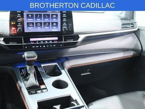 Used 2024 Toyota Sienna XSE w/ XSE Plus Package image 24