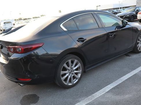 Used 2022 MAZDA MAZDA3 s FWD image 2