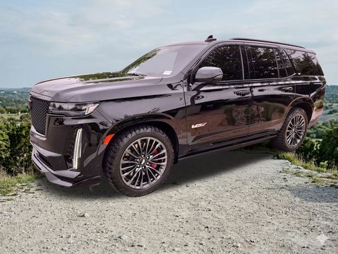 Used 2023 Cadillac Escalade V w/ Heavy-Duty Trailer Package image 3