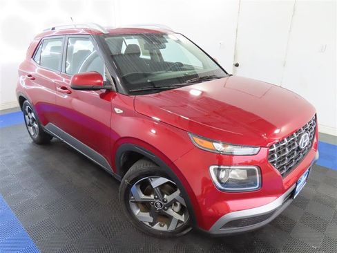 Used 2025 Hyundai Venue SEL FWD image 5