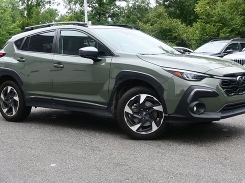 Used 2024 Subaru Crosstrek 2.5i Limited w/ Popular Package #3A AWD/4WD image 2