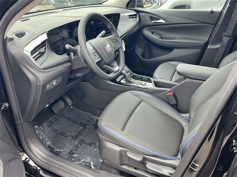New 2026 Buick Encore GX Sport Touring image 9