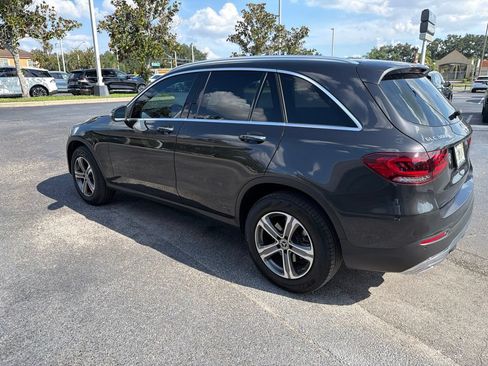 Used 2021 Mercedes-Benz GLC 300 image 3