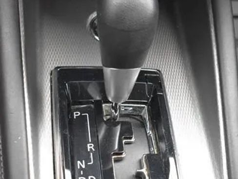 Used 2024 Mitsubishi Outlander Sport ES AWD/4WD image 33