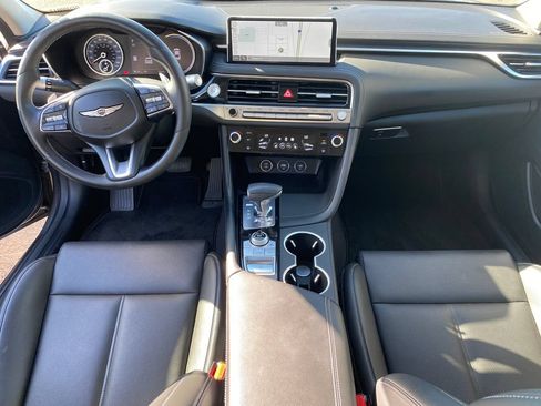 Certified 2025 Genesis G70 2.5T RWD image 30