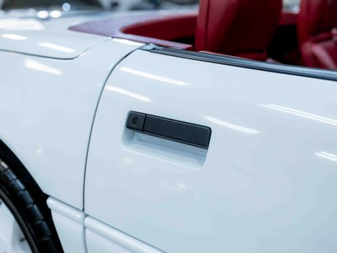 Used 1990 Chevrolet Corvette Convertible image 21