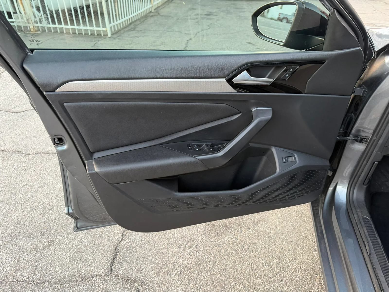 Used 2019 Volkswagen Jetta R-Line FWD image 21