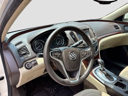 Used 2015 Buick Regal Premium w/ Experience Buick Package AWD/4WD image 9