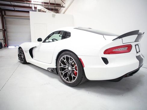 Used 2015 Dodge Viper w/ Quick Order Package 22J GT image 4