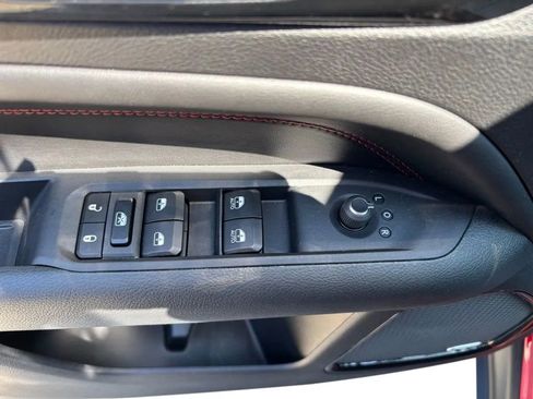 Used 2026 Jeep Compass Trailhawk w/ Sun, Sound & Navigation Group AWD/4WD image 24