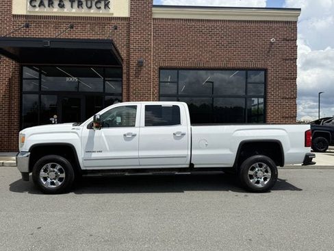 Used 2016 GMC Sierra 3500 SLT w/ Duramax Plus Package AWD/4WD image 3