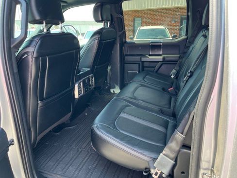 Used 2020 Ford F150 Platinum w/ Equipment Group 701A Luxury AWD/4WD image 19
