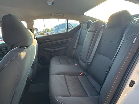 Used 2025 Nissan Altima 2.5 SV FWD image 23