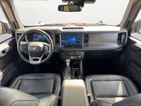 Used 2025 Ford Bronco Badlands AWD/4WD image 11