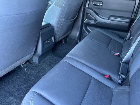 Used 2023 Nissan Frontier SV image 26
