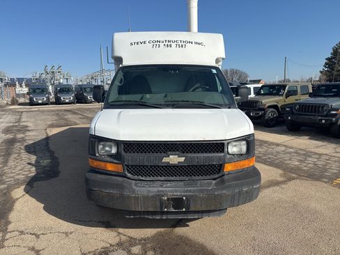 Used 2012 Chevrolet Express 3500 image 2