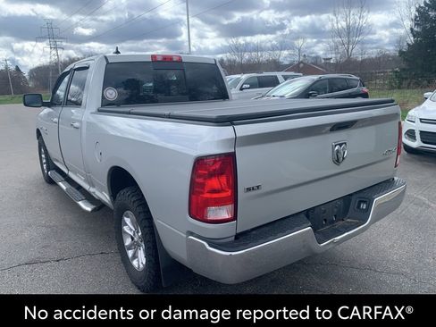 Used 2017 RAM 1500 Classic SLT image 2