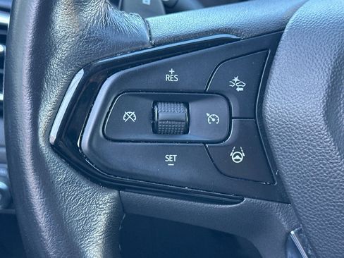 Used 2022 Chevrolet Bolt EUV Premier w/ Super Cruise Package image 35